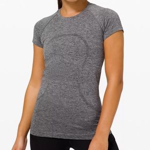 Lululemon s shirt
